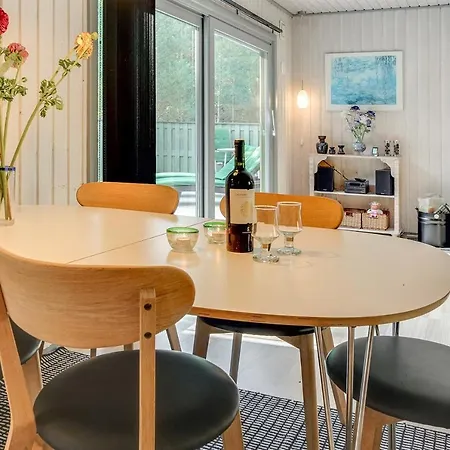 Aakirkeby Vester Somarken